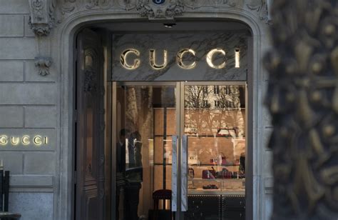 elena gucci marketing comunicazione|Gucci fashion marketing strategy.